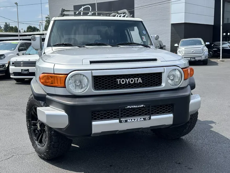 2007 Toyota FJ Cruiser Base photo 1