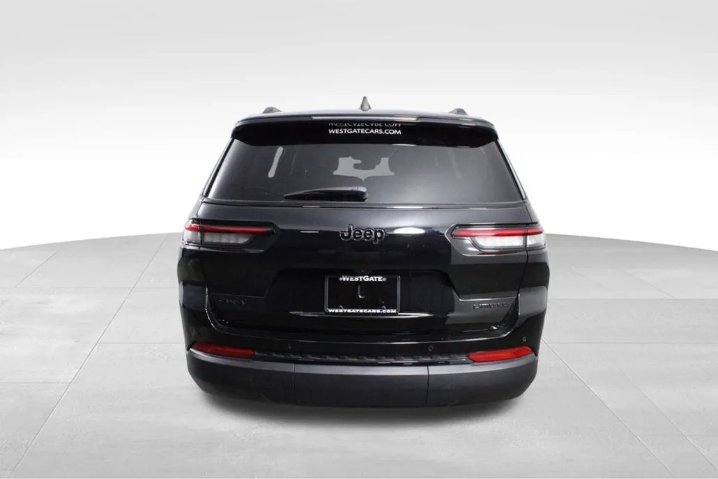 2024 Jeep Grand Cherokee Limited photo 1