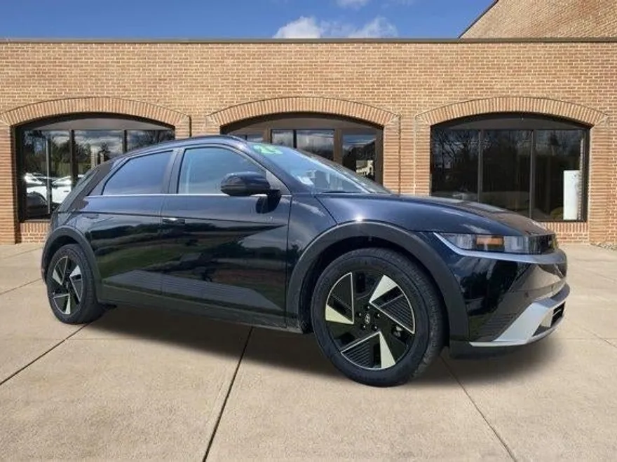 2025 Hyundai Ioniq 5 SEL photo 1