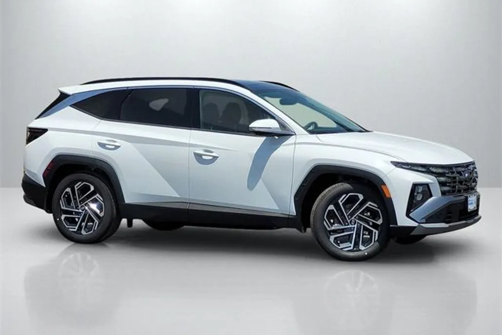 2025 Hyundai Tucson Limited photo 1
