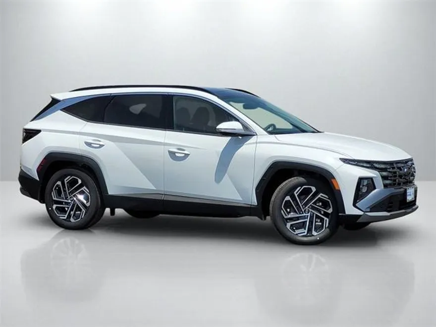 2025 Hyundai Tucson Limited photo 1