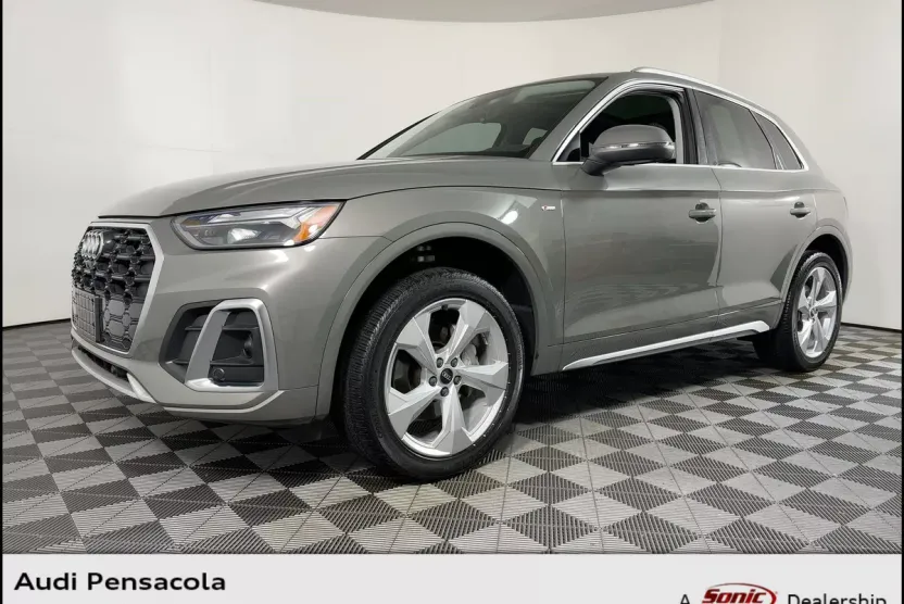 2023 Audi Q5 45 S line Premium Plus photo 1