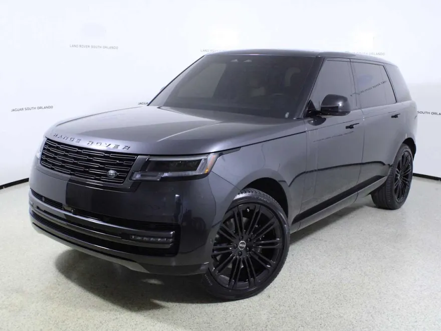 2024 Land Rover Range Rover SE photo 1