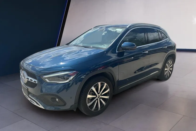 2023 Mercedes Benz GLA 250 photo 1