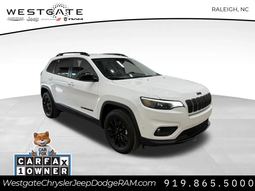 2023 Jeep Cherokee Altitude photo 1