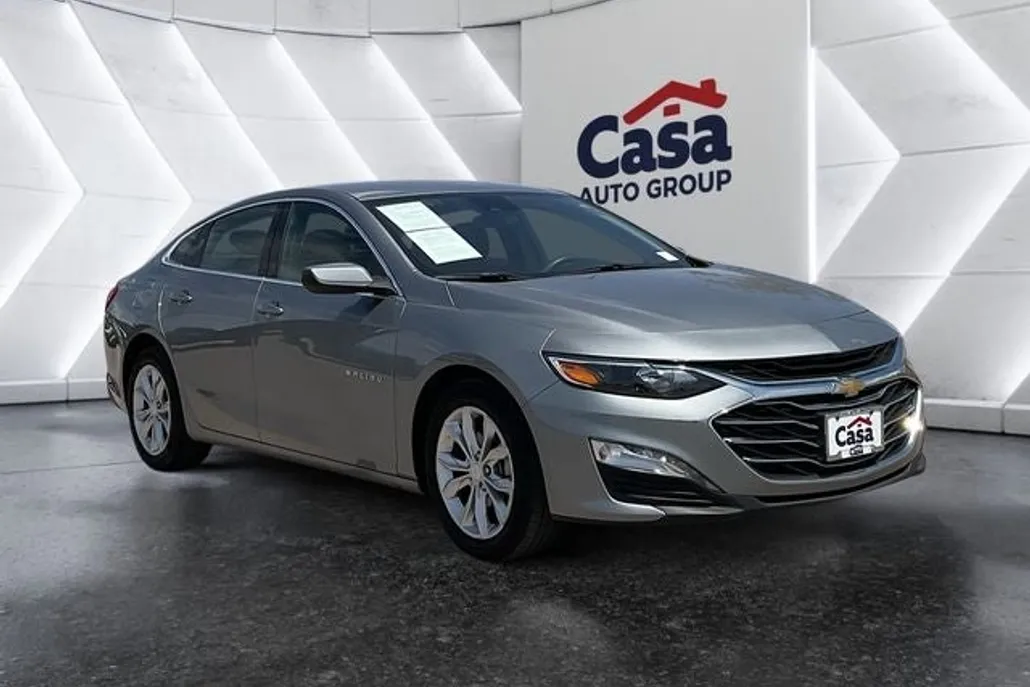 2023 Chevrolet Malibu 1LT photo 1