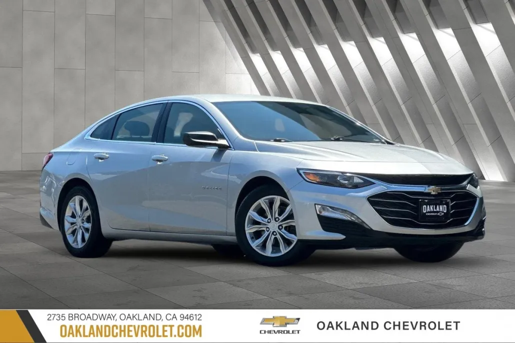 2019 Chevrolet Malibu 1LT photo 1