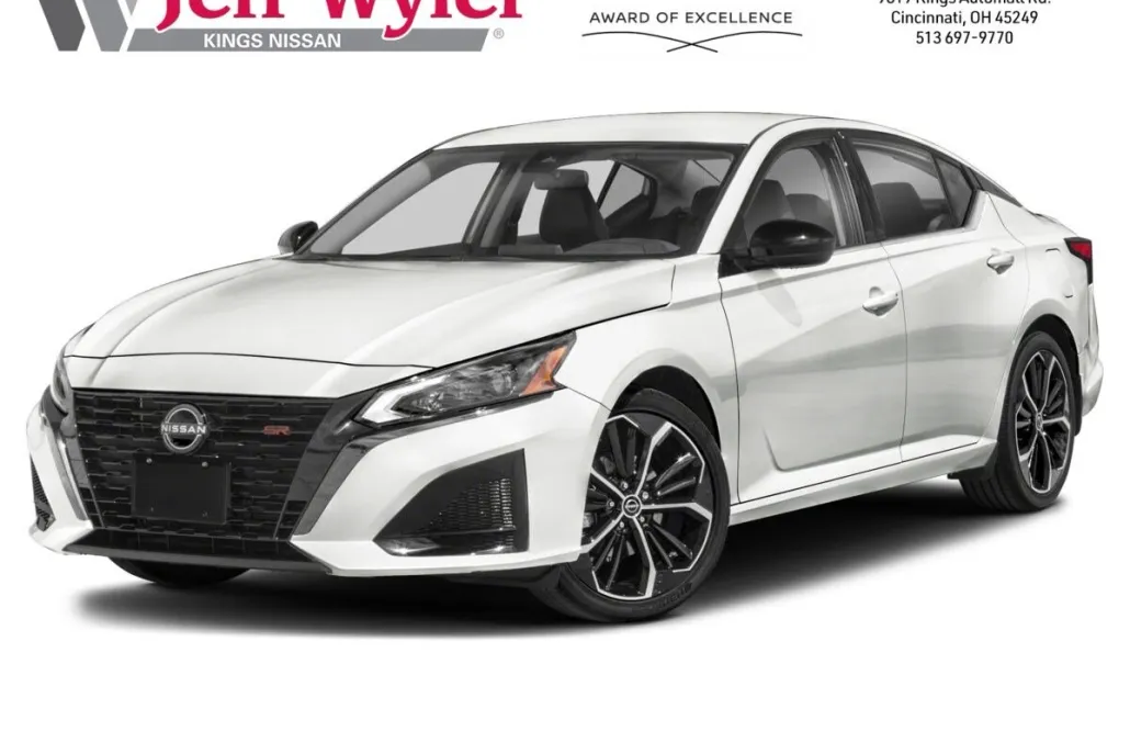 2025 Nissan Altima SR photo 1