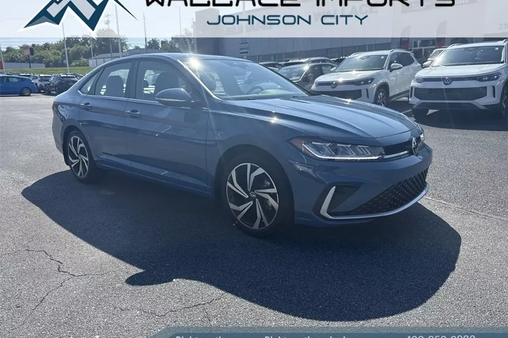 2025 Volkswagen Jetta 1.5T SEL photo 1