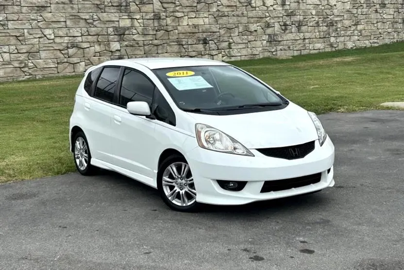 2011 Honda Fit Sport photo 1