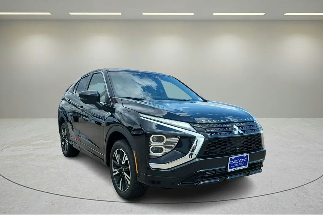 2025 Mitsubishi Eclipse Cross SEL photo 1