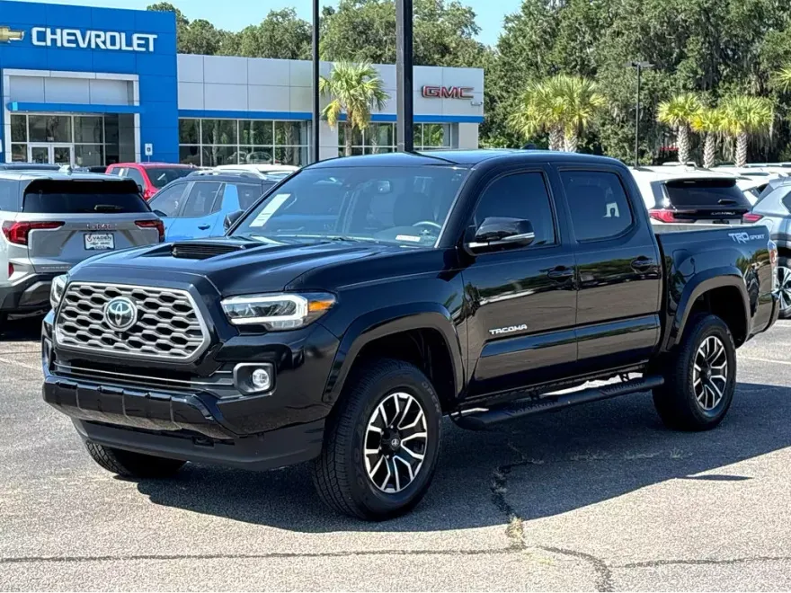 2023 Toyota Tacoma TRD Sport V6 photo 1