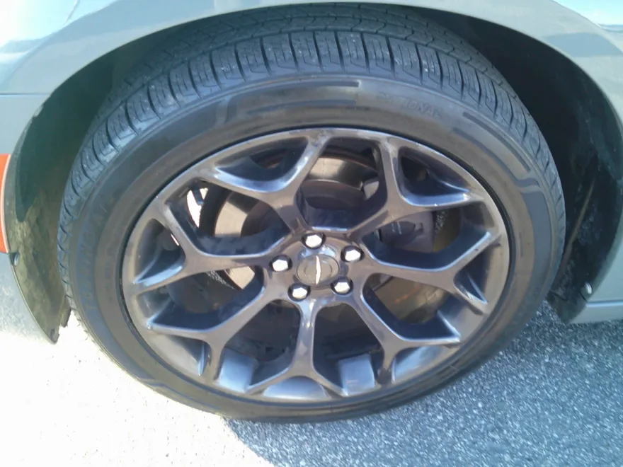 2019 Chrysler 300 S photo 1
