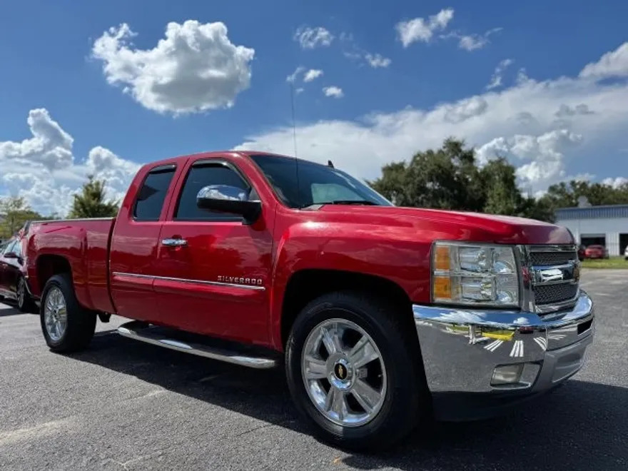 2013 Chevrolet Silverado 1500 LT photo 1