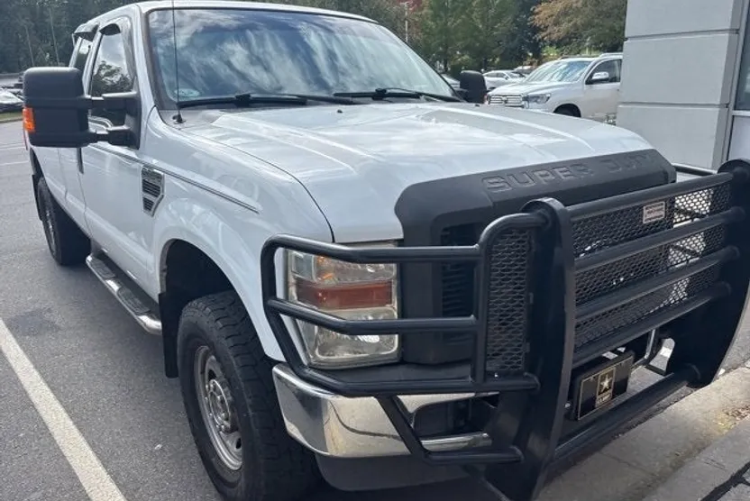 2010 Ford F-250 photo 1