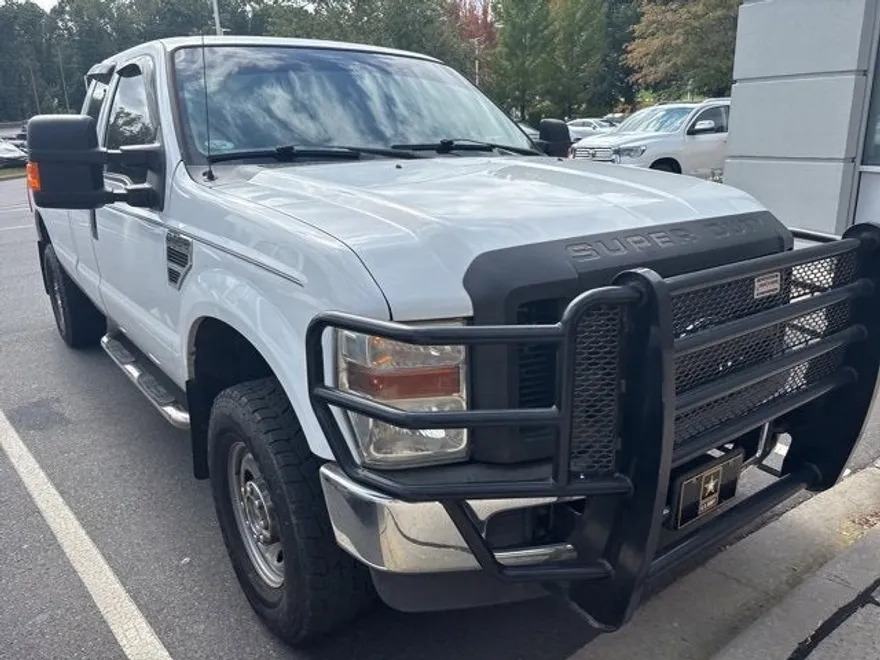 2010 Ford F-250 photo 1