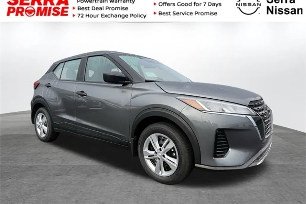 2025 Nissan Kicks Play S photo 1