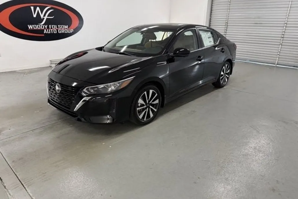 2025 Nissan Sentra SV photo 1