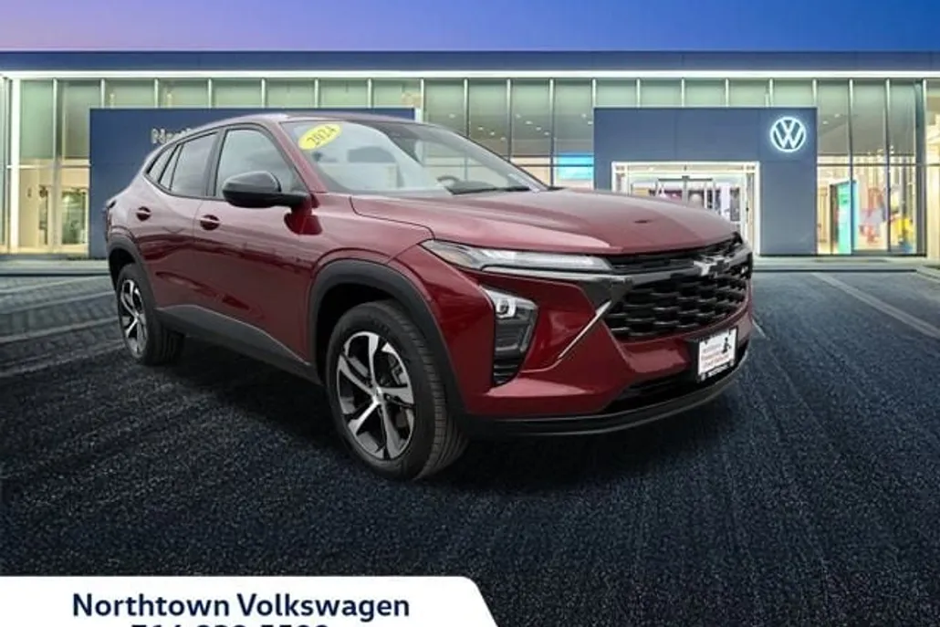 2024 Chevrolet Trax photo 1