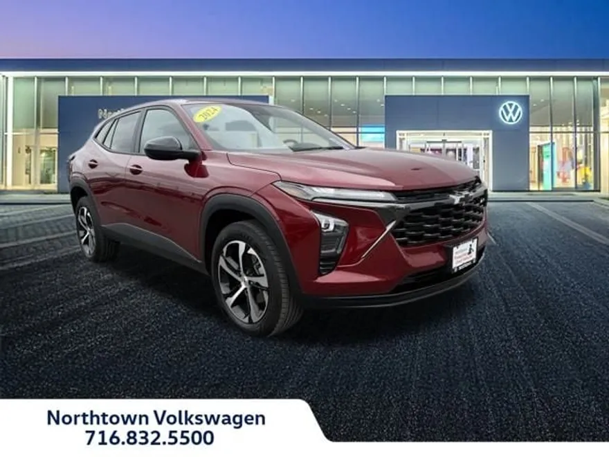 2024 Chevrolet Trax photo 1