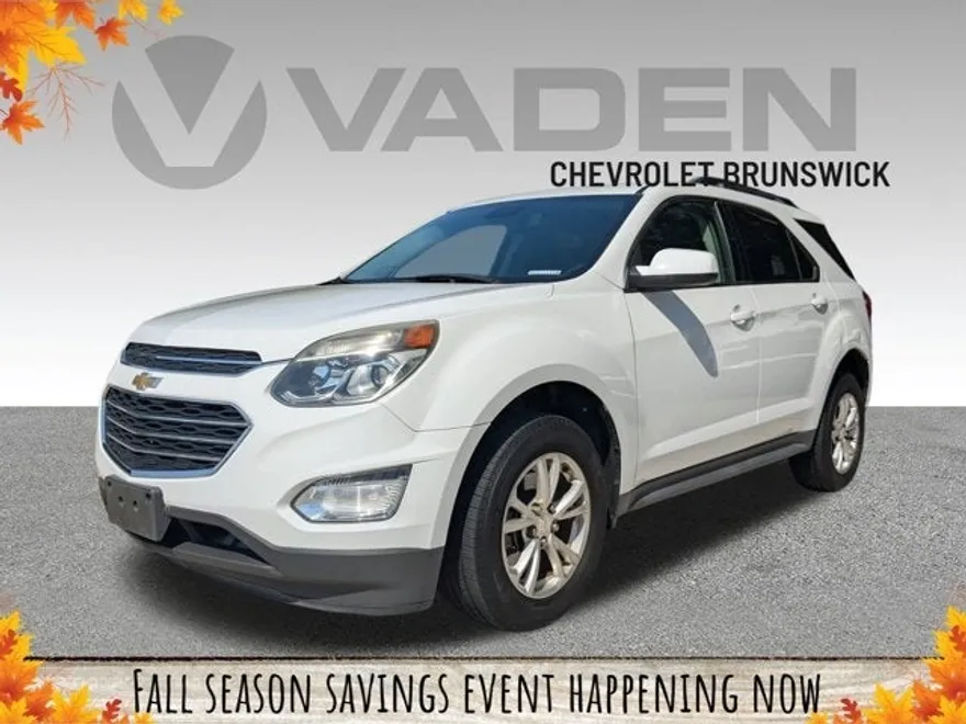 2017 Chevrolet Equinox LT photo 1