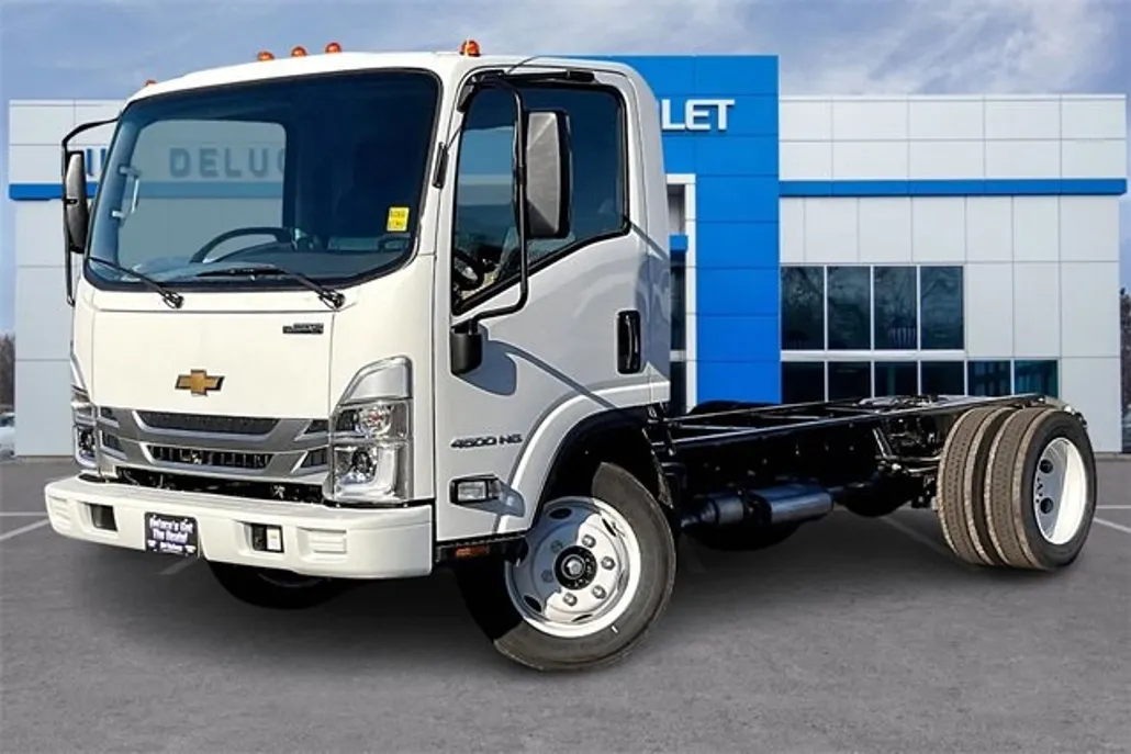 2024 Chevrolet Silverado 4500HD Base photo 1