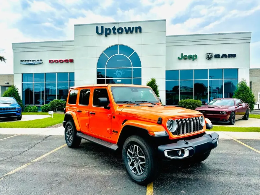 2025 Jeep Wrangler Sahara photo 1