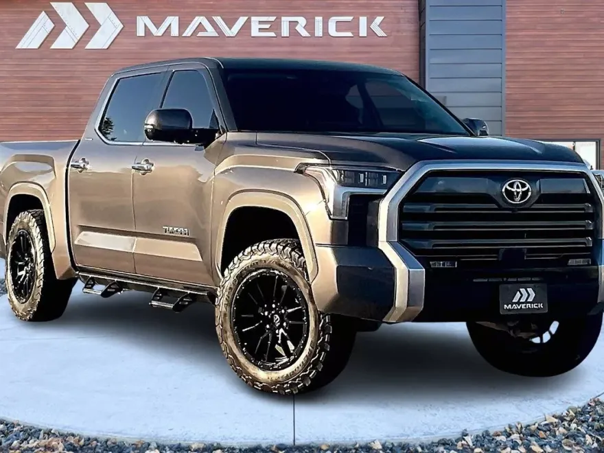 2022 Toyota Tundra Limited photo 1