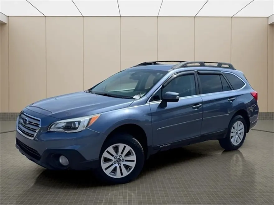 2017 Subaru Outback 2.5i Premium photo 1