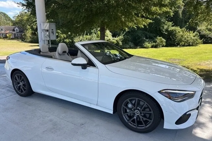 2024 Mercedes Benz CLE 300 4MATIC photo 1