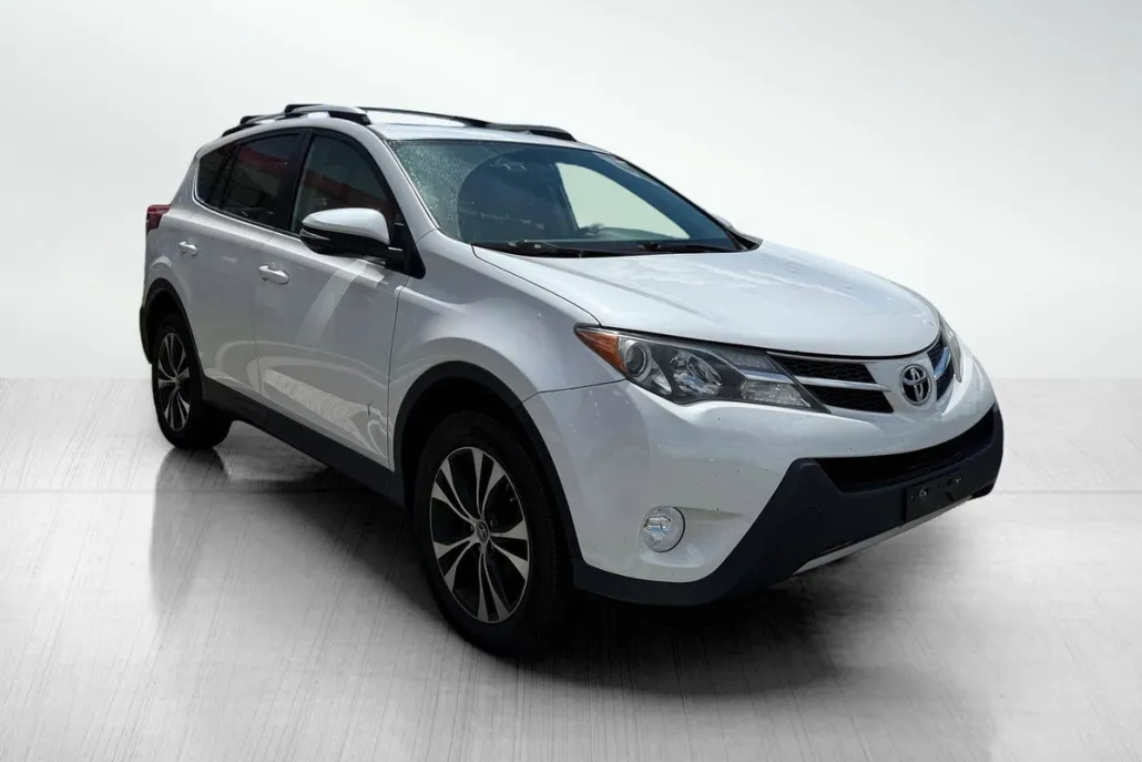 2015 Toyota RAV4 Limited photo 1