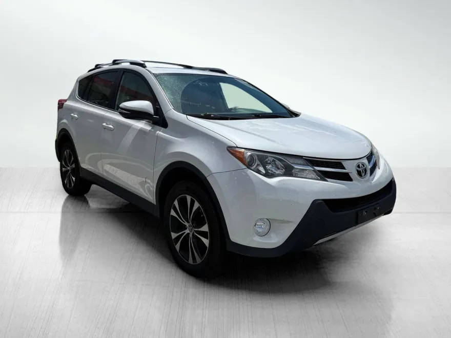 2015 Toyota RAV4 Limited photo 1