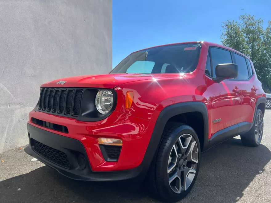 2021 Jeep Renegade Jeepster photo 1
