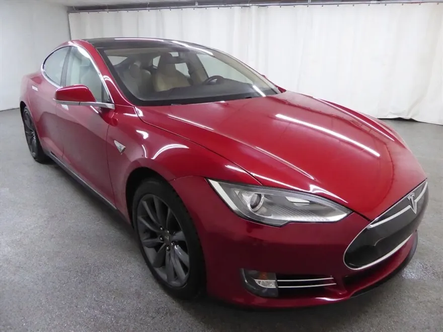 2013 Tesla Model S Performance photo 1