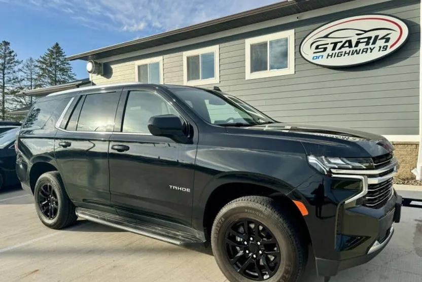 2021 Chevrolet Tahoe LT photo 1