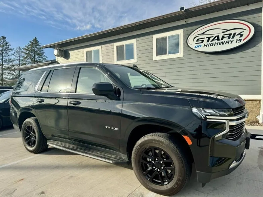 2021 Chevrolet Tahoe LT photo 1