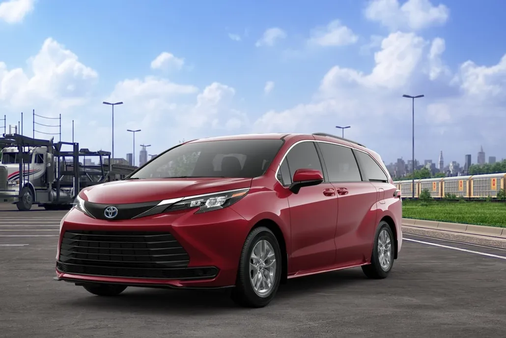 2025 Toyota Sienna LE photo 1