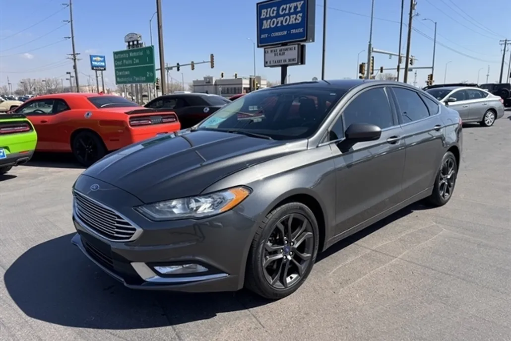 2018 Ford Fusion S photo 1