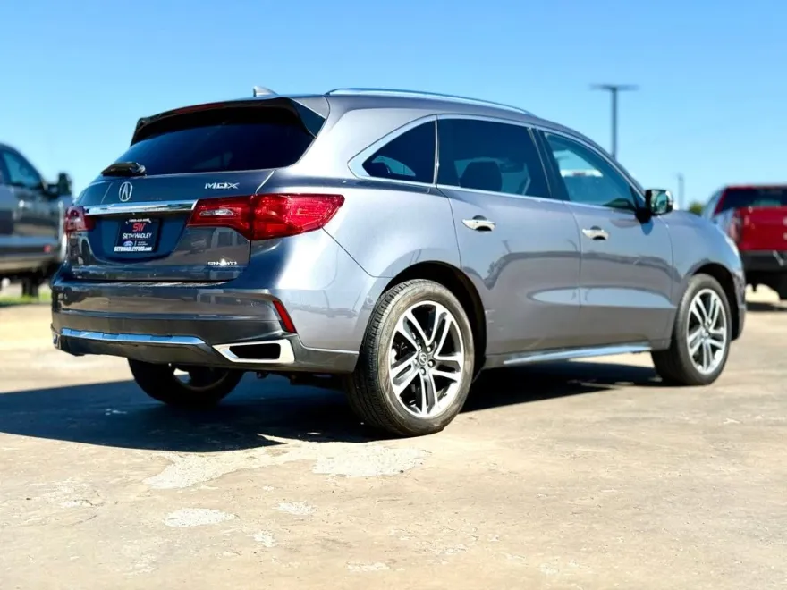2017 Acura MDX SH-AWD Advance photo 1