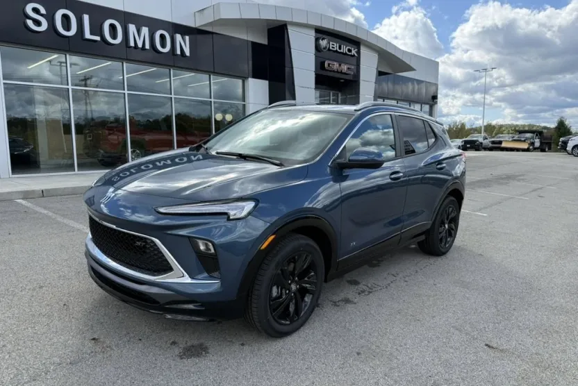 2026 Buick Encore GX Sport Touring photo 1