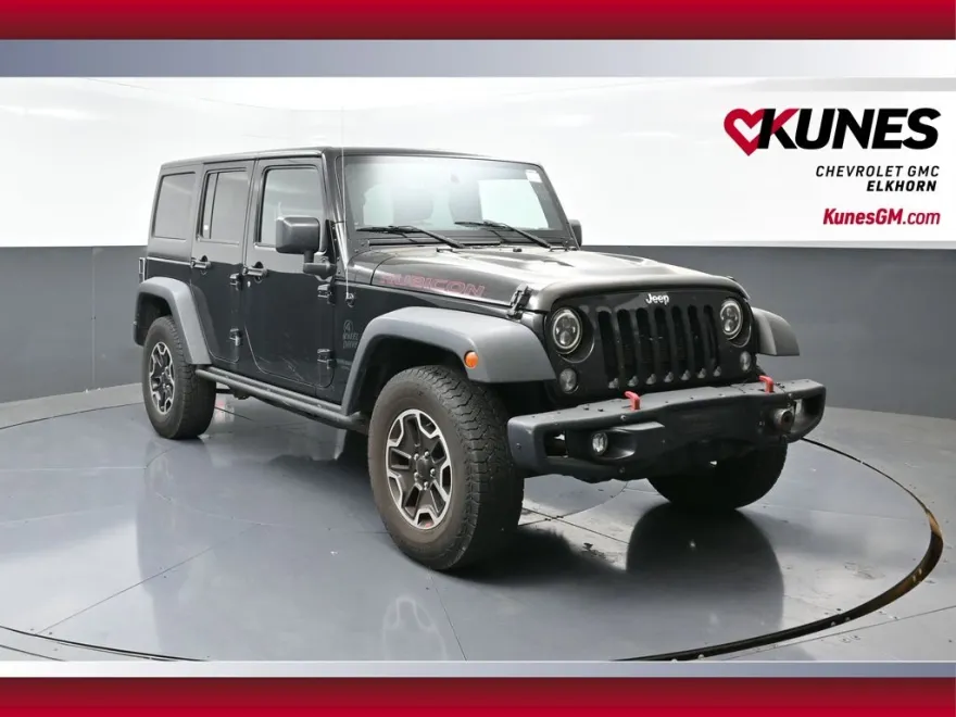 2015 Jeep Wrangler Unlimited Rubicon photo 1