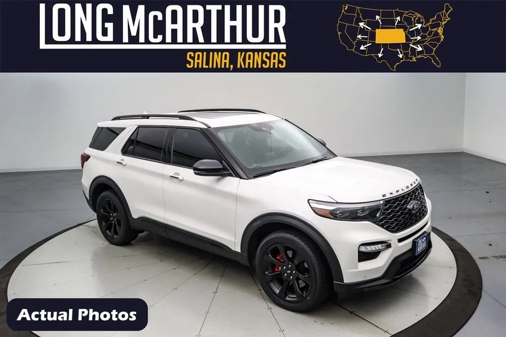 2022 Ford Explorer ST photo 1