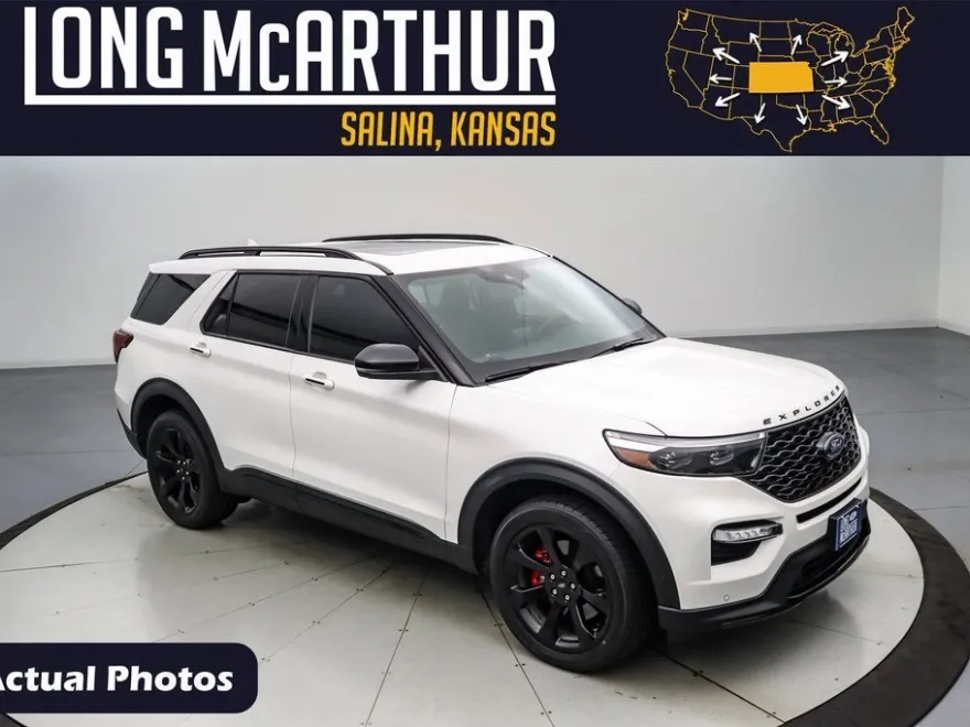 2022 Ford Explorer ST photo 1