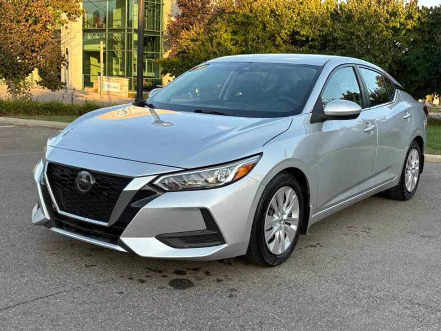 2020 Nissan Sentra S photo 1