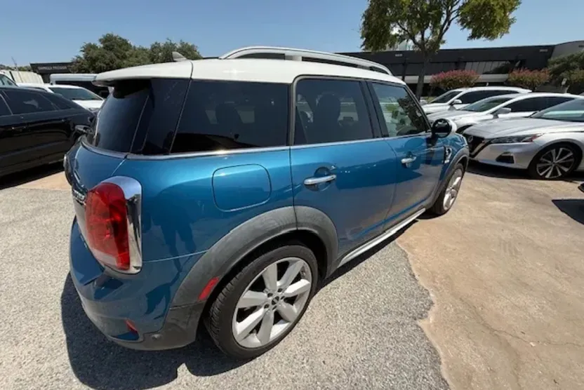 2017 Mini Countryman S photo 1