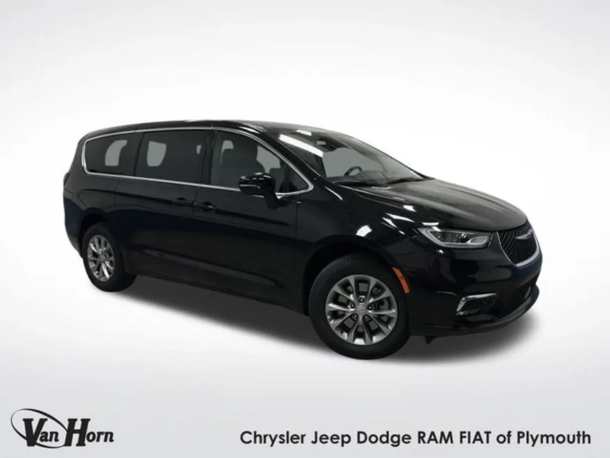 2026 Chrysler Pacifica photo 1