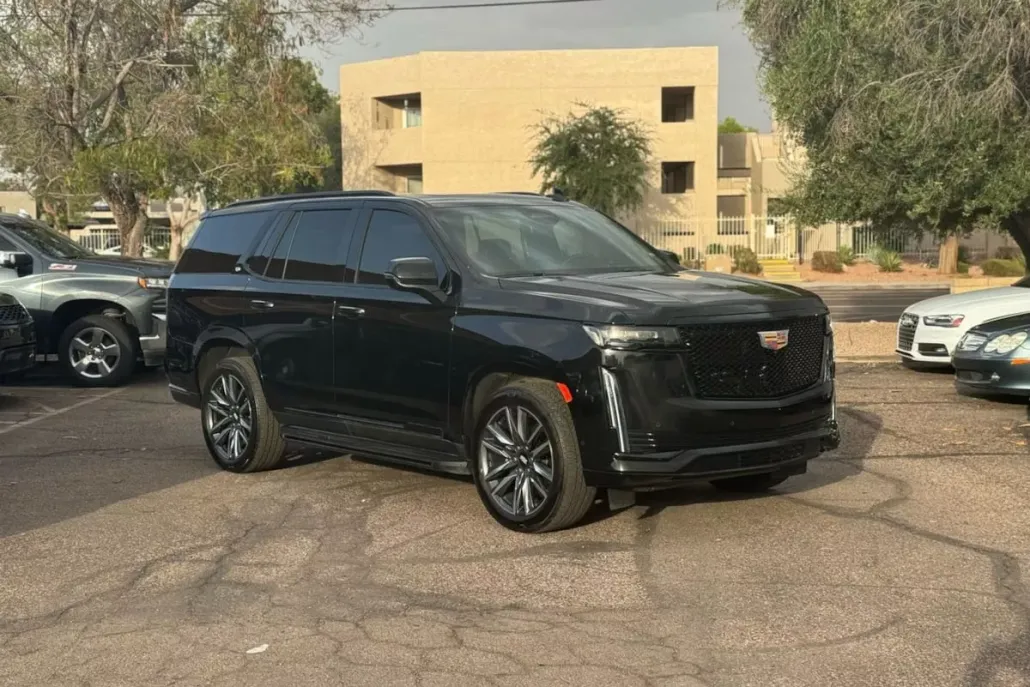 2024 Cadillac Escalade Sport photo 1