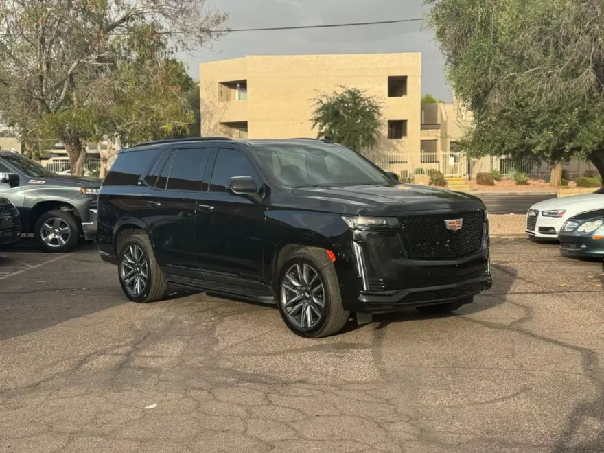 2024 Cadillac Escalade Sport photo 1