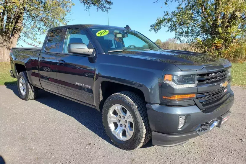 2018 Chevrolet Silverado 1500 photo 1