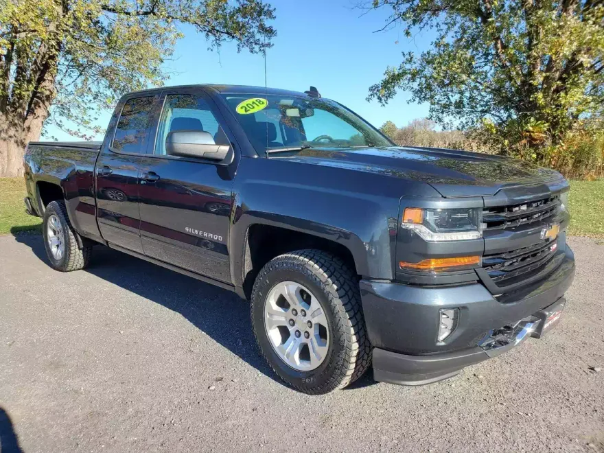 2018 Chevrolet Silverado 1500 photo 1